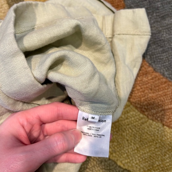 NWOT Reformation Mila Linen Shorts High Waisted Pull On Beige Neutral Tan Medium - Picture 4 of 6